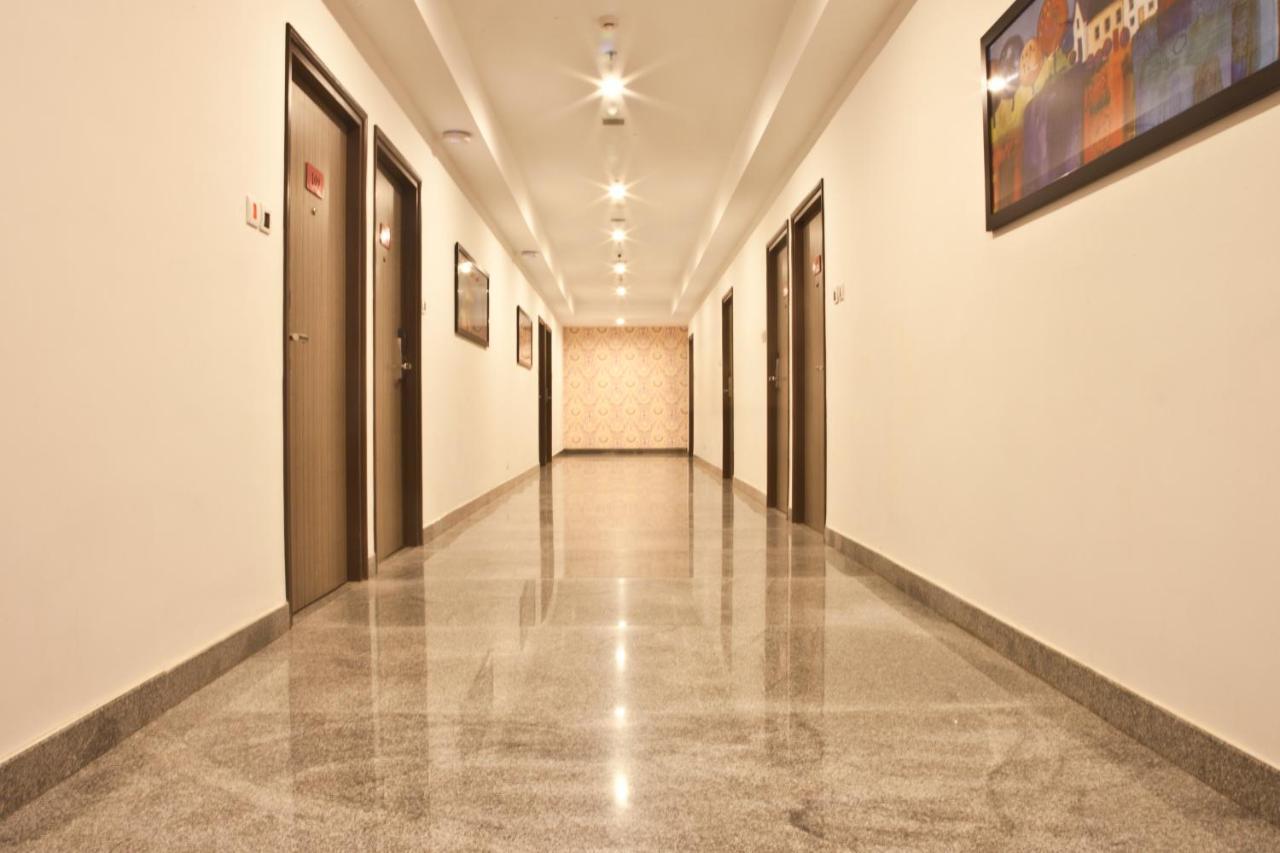 Hotel Sabareesh Park Maduraj Zewnętrze zdjęcie
