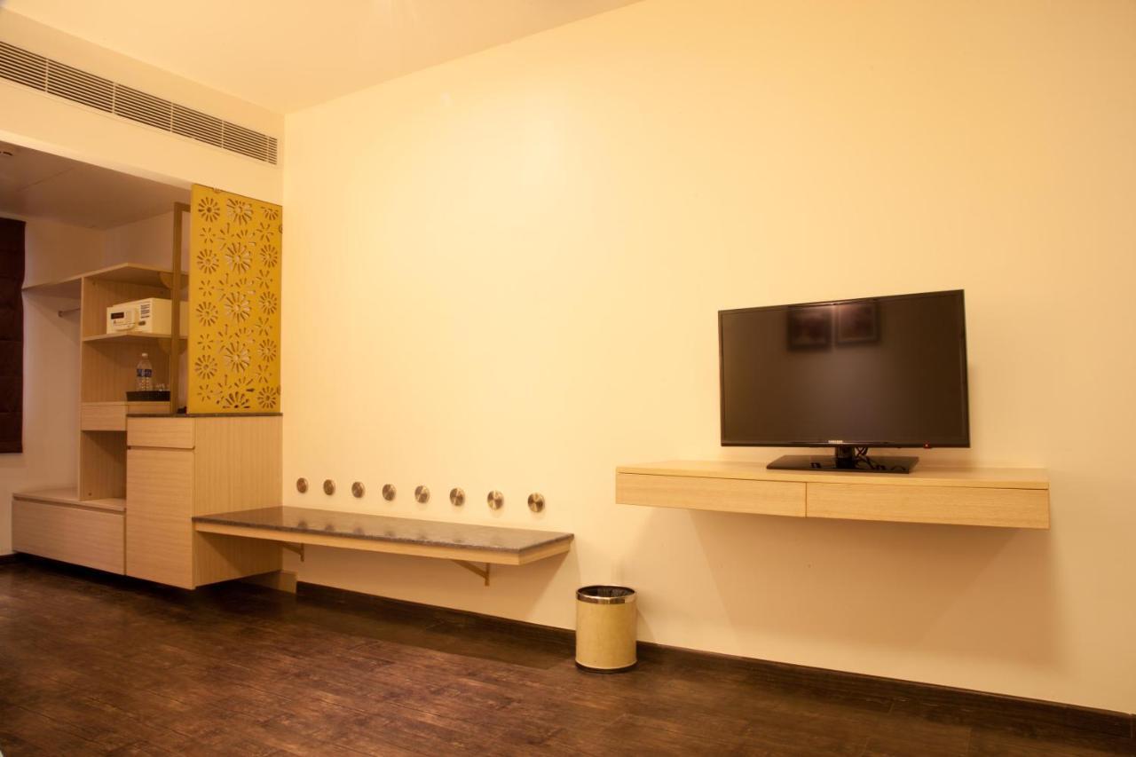 Hotel Sabareesh Park Maduraj Zewnętrze zdjęcie