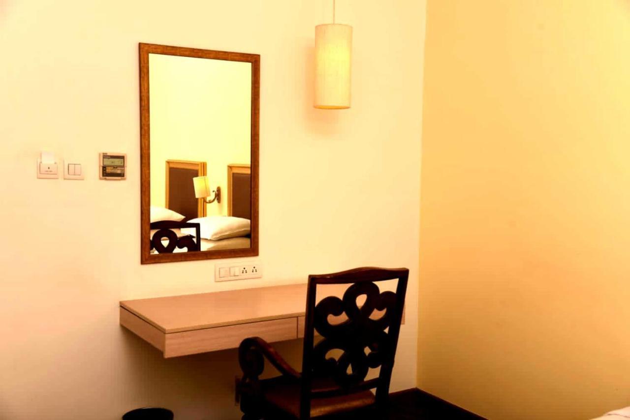 Hotel Sabareesh Park Maduraj Zewnętrze zdjęcie