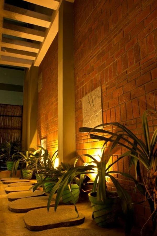 Hotel Sabareesh Park Maduraj Zewnętrze zdjęcie